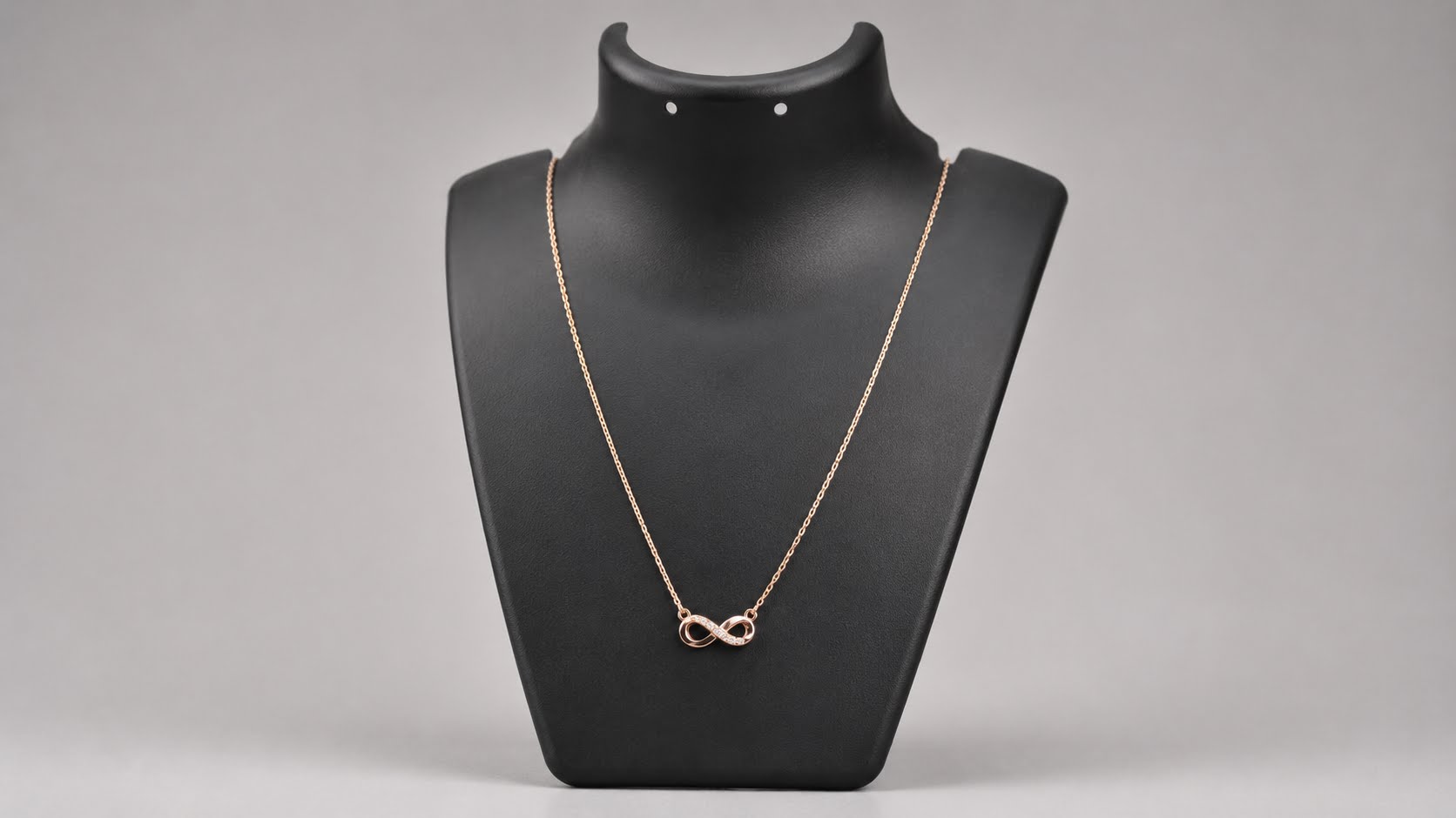 Elegant Infinity Pendant Chain