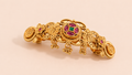 Elegant Golden Center Clip